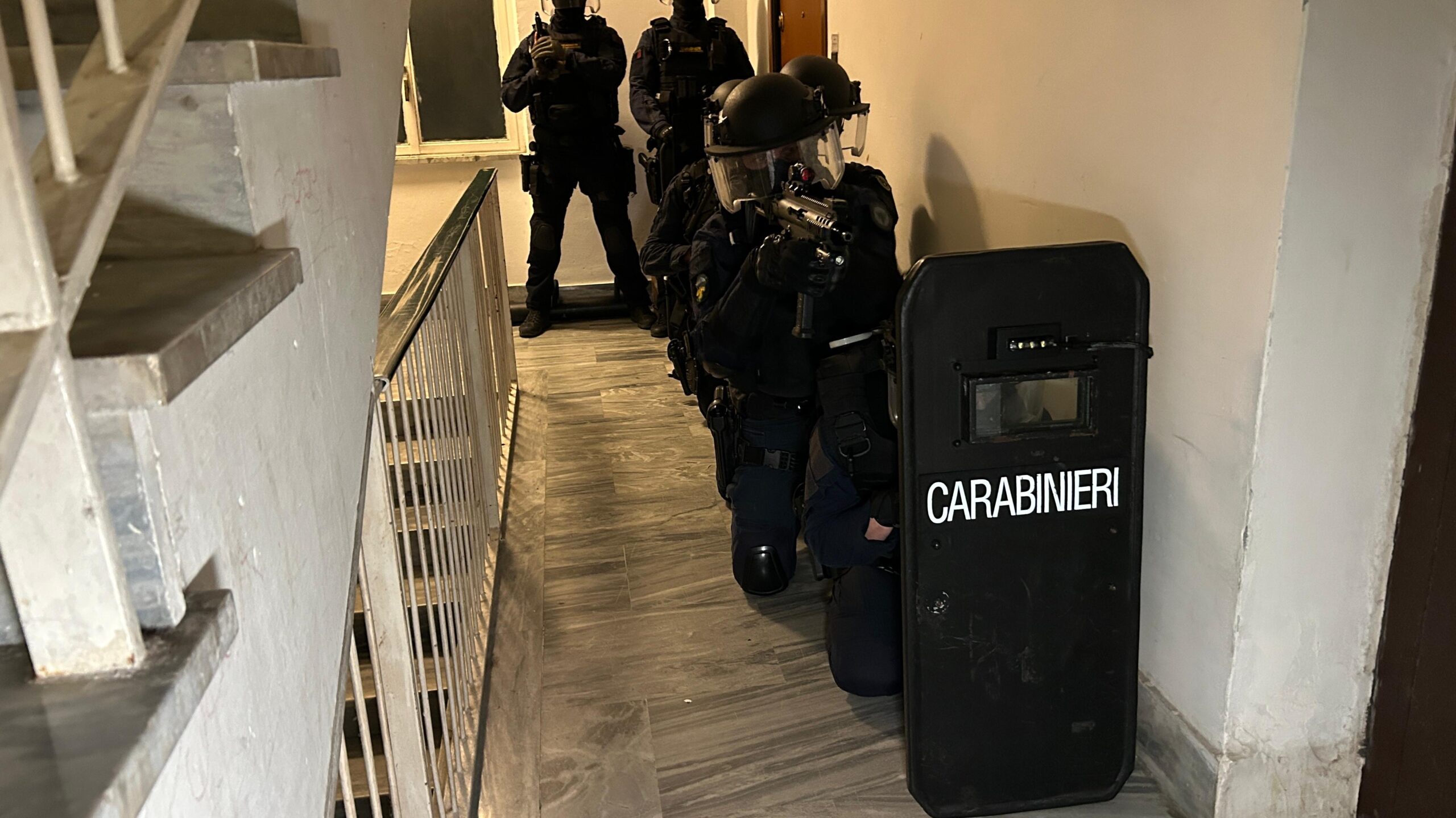 BLITZ A ROMA. DROGA, ARMI E BANDA DELLA MAGLIANA