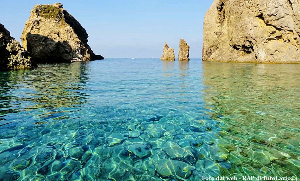 MARE DEL LAZIO, ACQUE ECCELLENTI NEL 2026